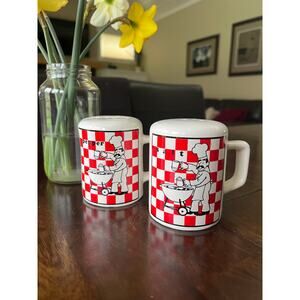 Retro Style Bbq Grilling Salt and Pepper Shaker Set